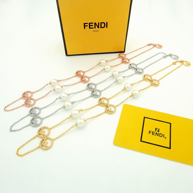 Fendi necklace 03lyr16